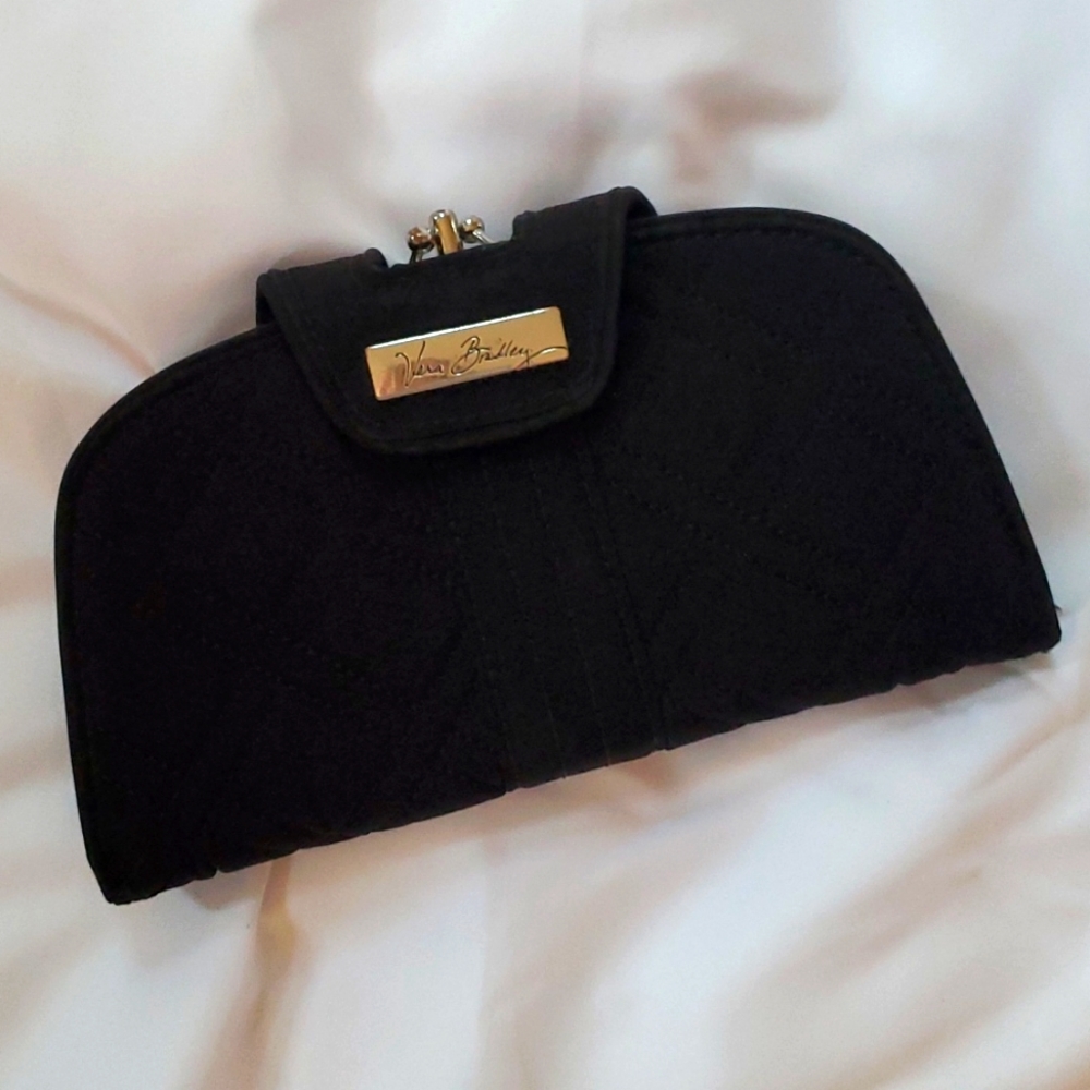 Black Vera Bradley quilted wallet